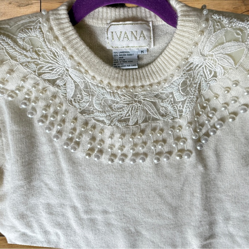 Vintage Off white sweater with pearl detail.